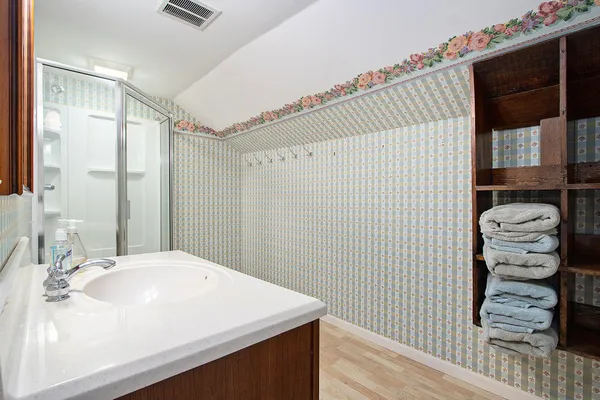 $645,000 | 208 West Prospect Street, Marshall, MI 49068