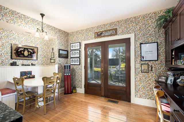 $645,000 | 208 West Prospect Street, Marshall, MI 49068