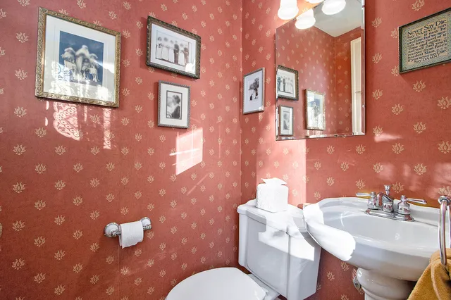 $645,000 | 208 West Prospect Street, Marshall, MI 49068