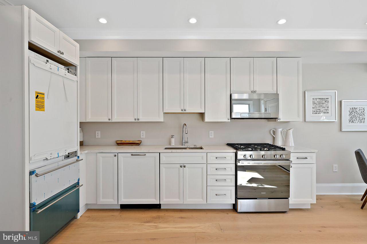 710 E Street Southeast, Unit 6 Washington, DC 20003 - Photo 7 of 25