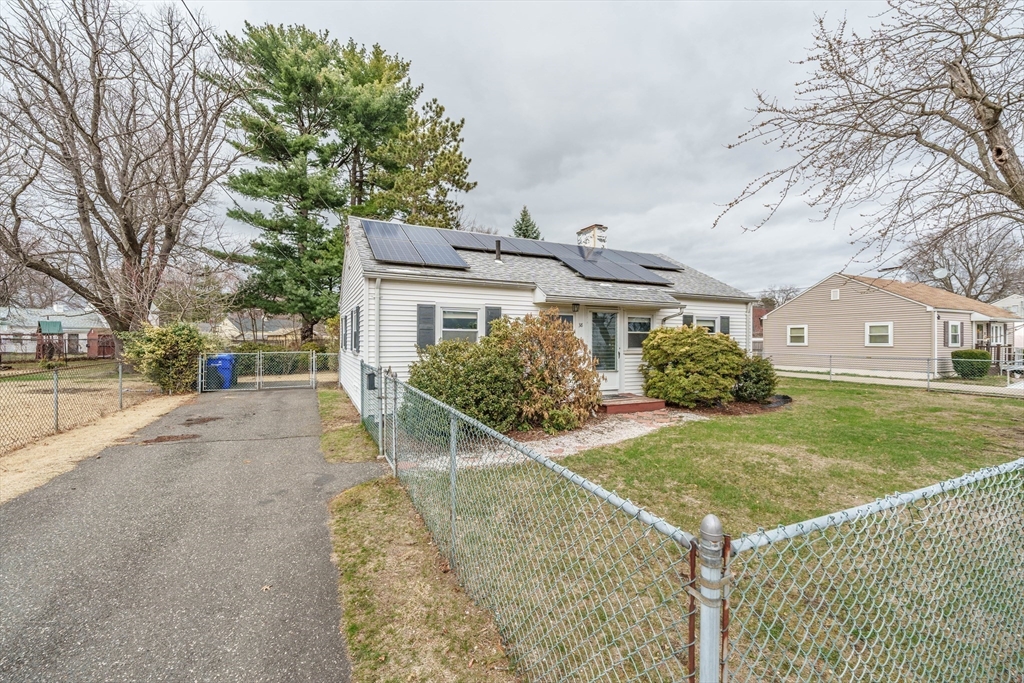 38 Ramah Street Springfield, MA 01104 - Photo 3 of 31 Gallery Image 3