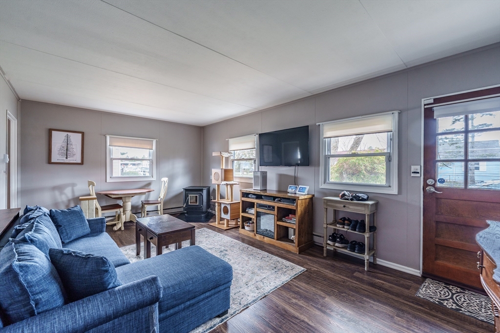 38 Ramah Street Springfield, MA 01104 - Photo 6 of 31 Gallery Image 6