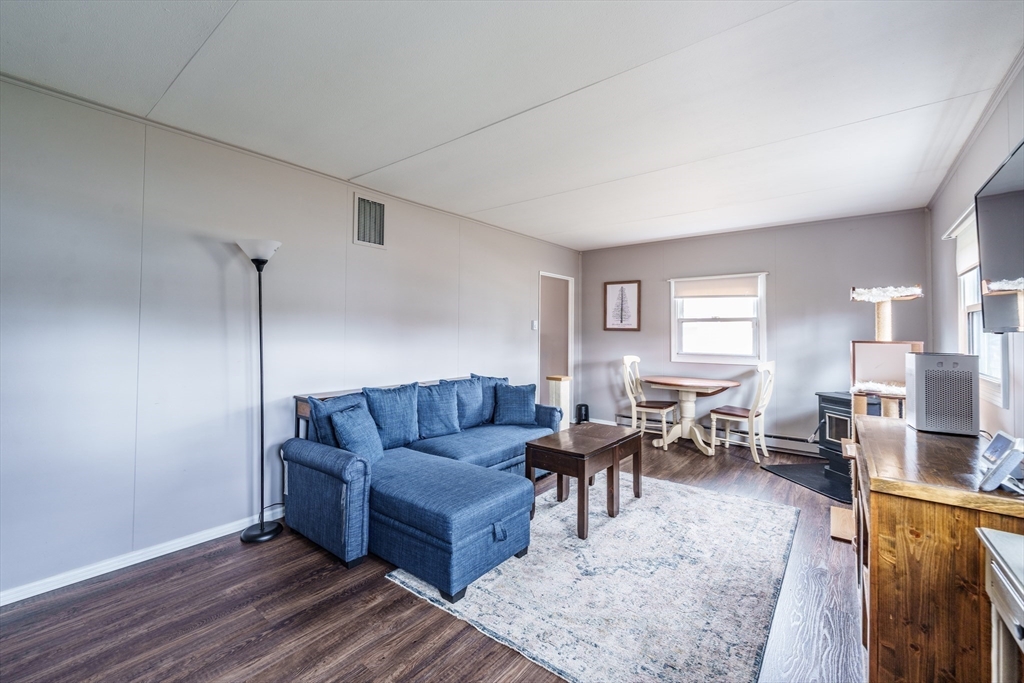 38 Ramah Street Springfield, MA 01104 - Photo 7 of 31 Gallery Image 7