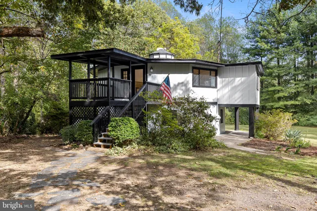 $339,900 | 315 Stratford Circle, Locust Grove, VA 22508