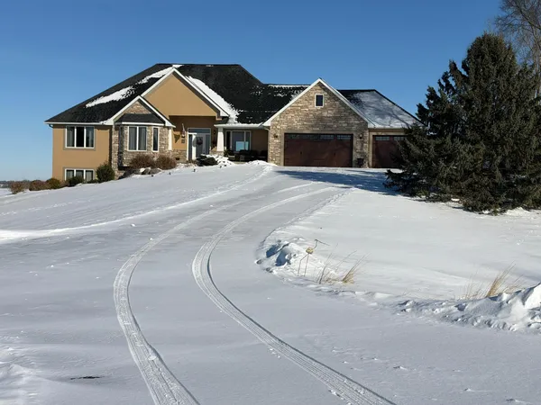 $785,000 | 20837 Bentley Court, Farmington, MN 55024