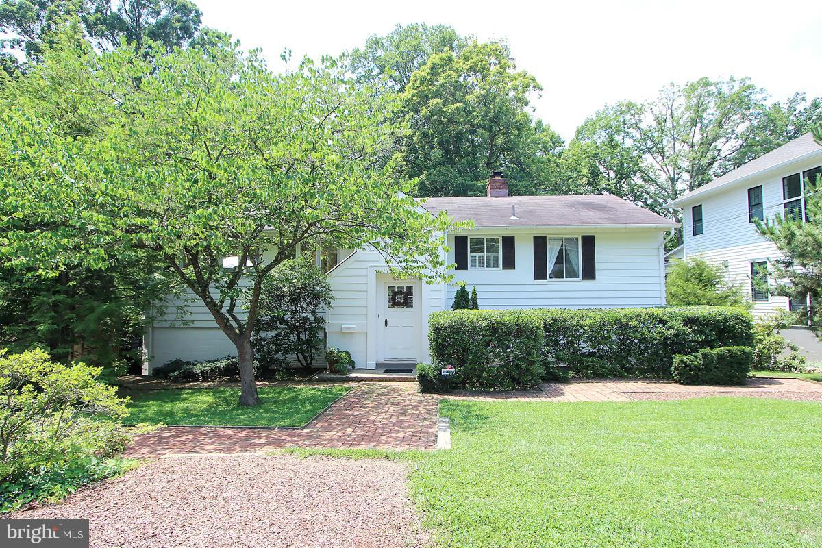 6508 East Halbert Road Bethesda, MD 20817 - Photo 2 of 30 Brick walkway