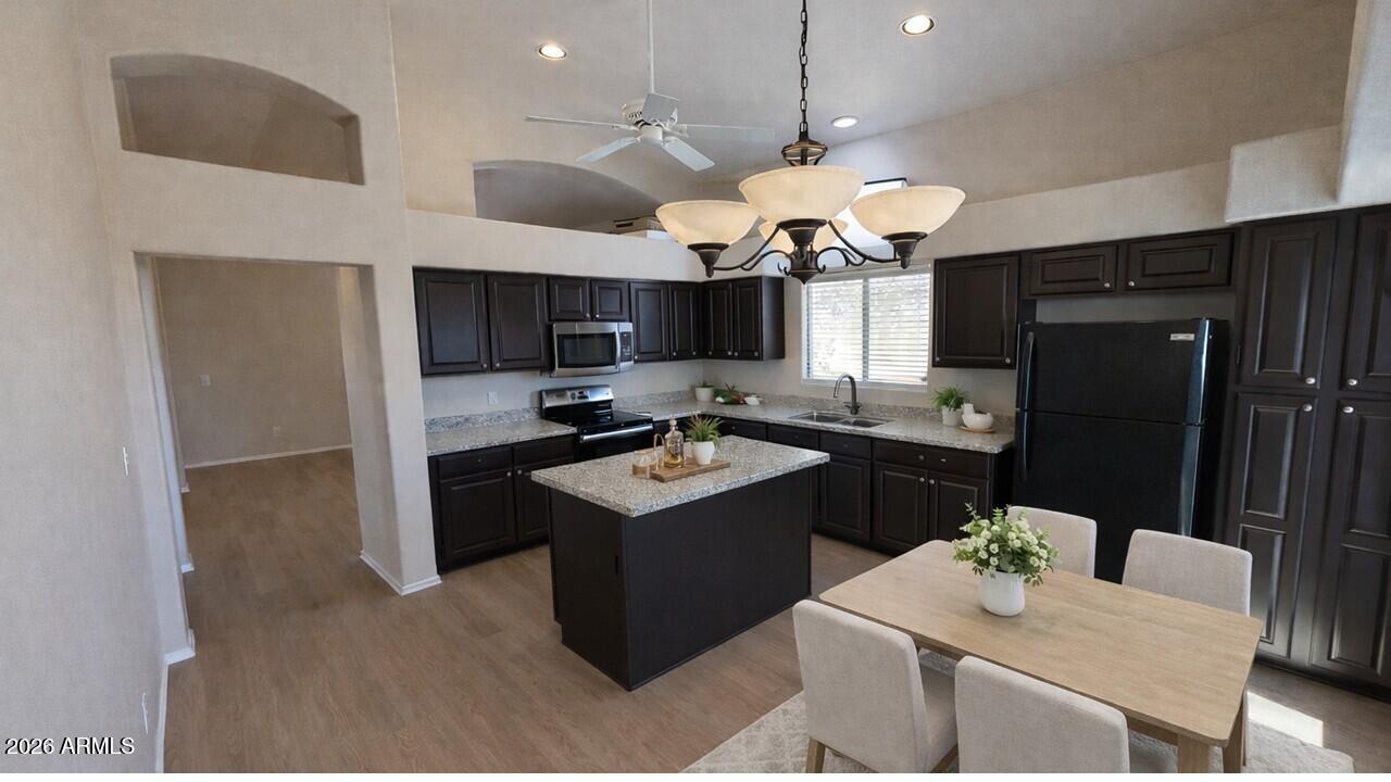 3523 West Whispering Wind Drive Glendale, AZ 85310 - Photo 6 of 21 6) 70201-69eeeebe66dfe