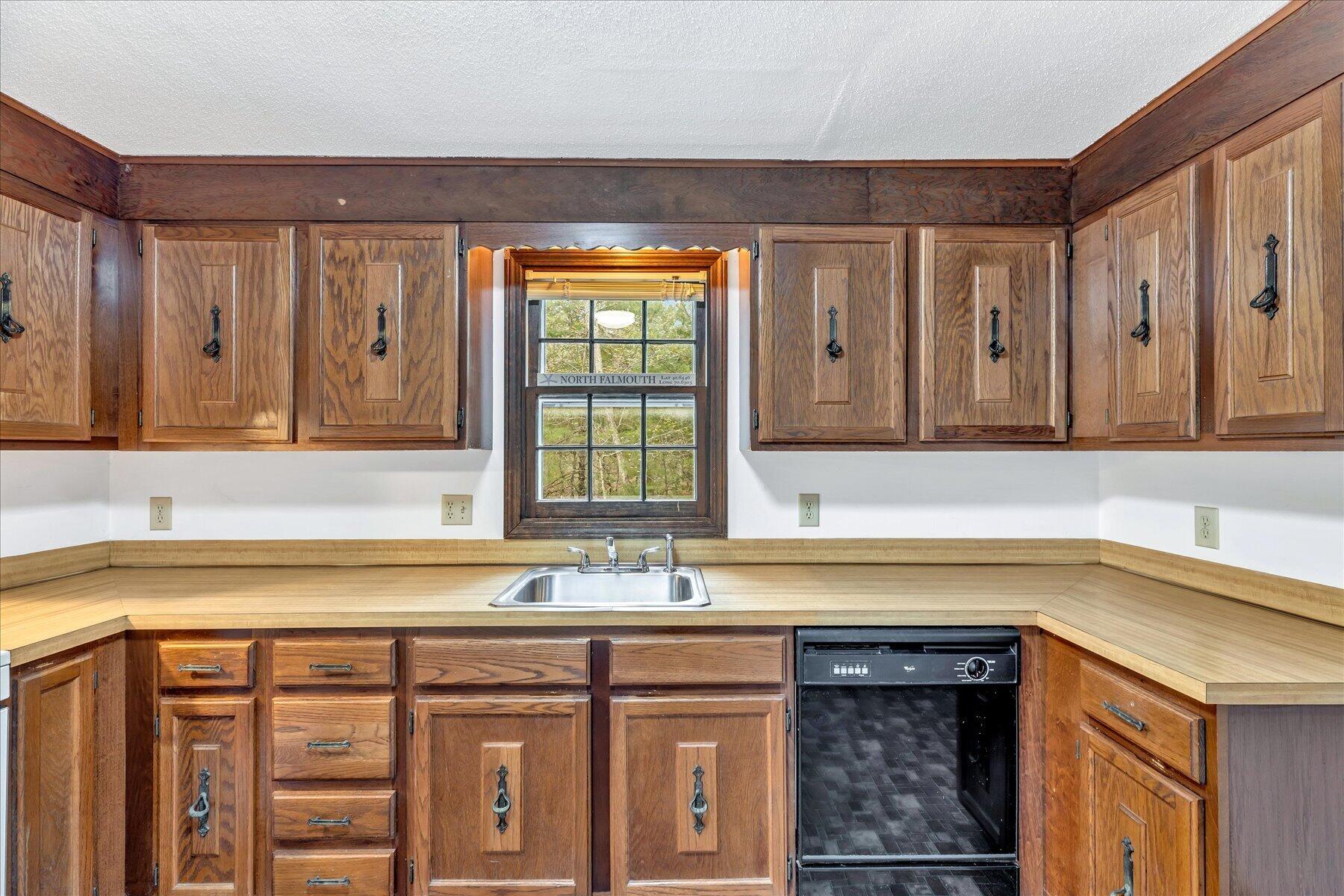 61 Althea Road North Falmouth, MA 02556 - Photo 9 of 41 Kitchen