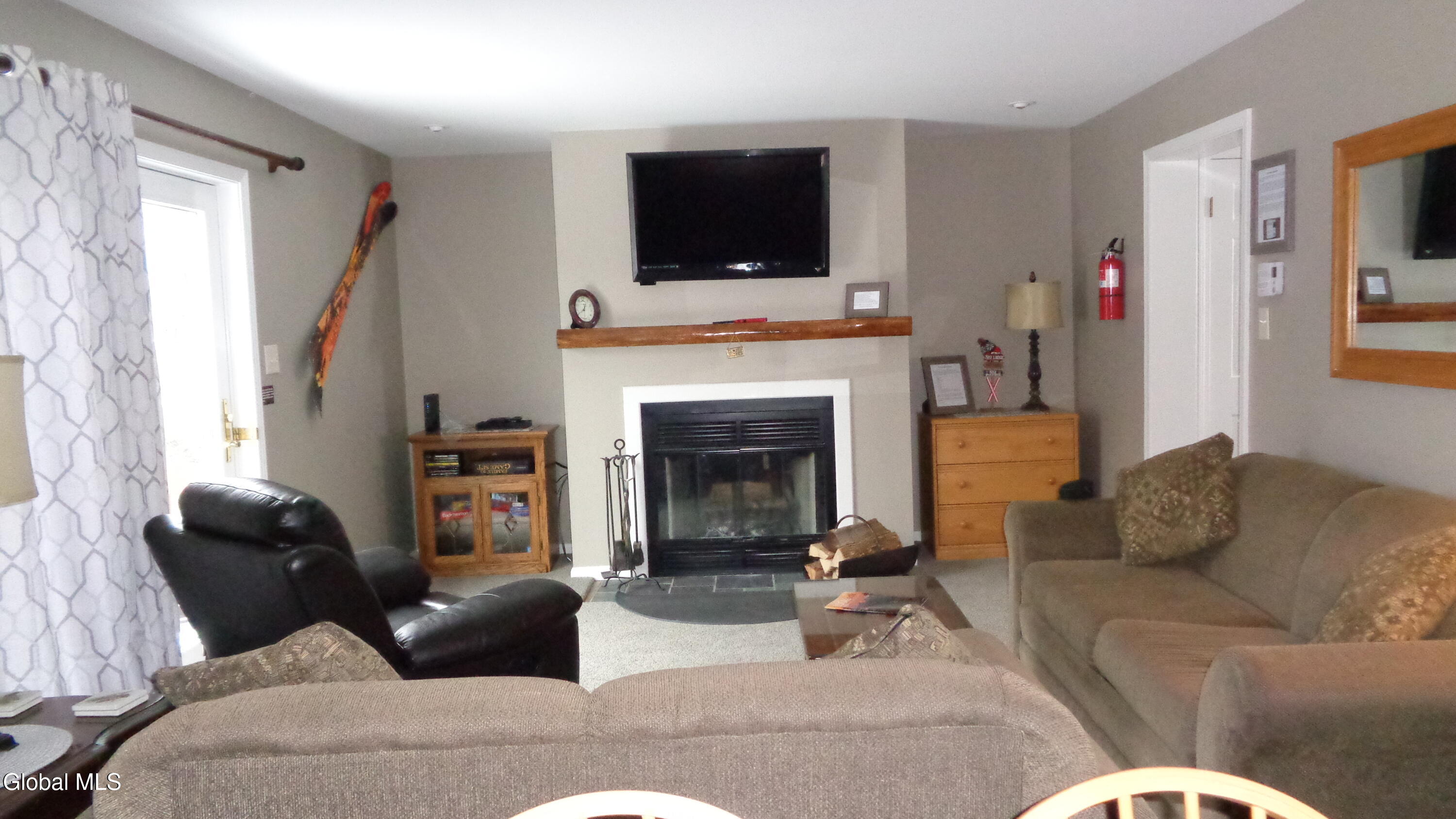 29 Summit Ridge, Unit 29L North Creek, NY 12853 - Photo 2 of 9 Livingroom