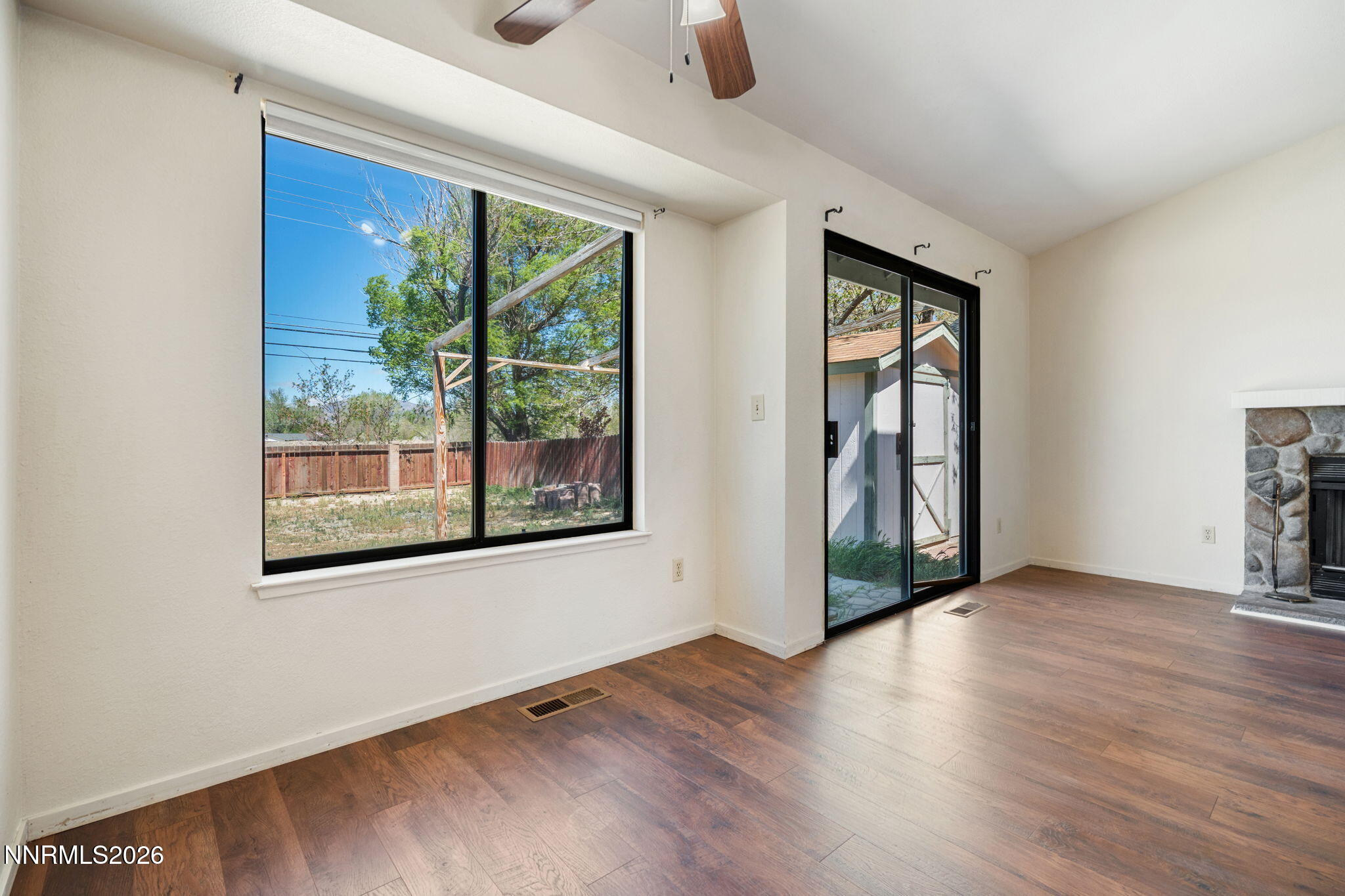 1576 Maria Court Fernley, NV 89408 - Photo 13 of 37 21-web-or-mls-DSC00200