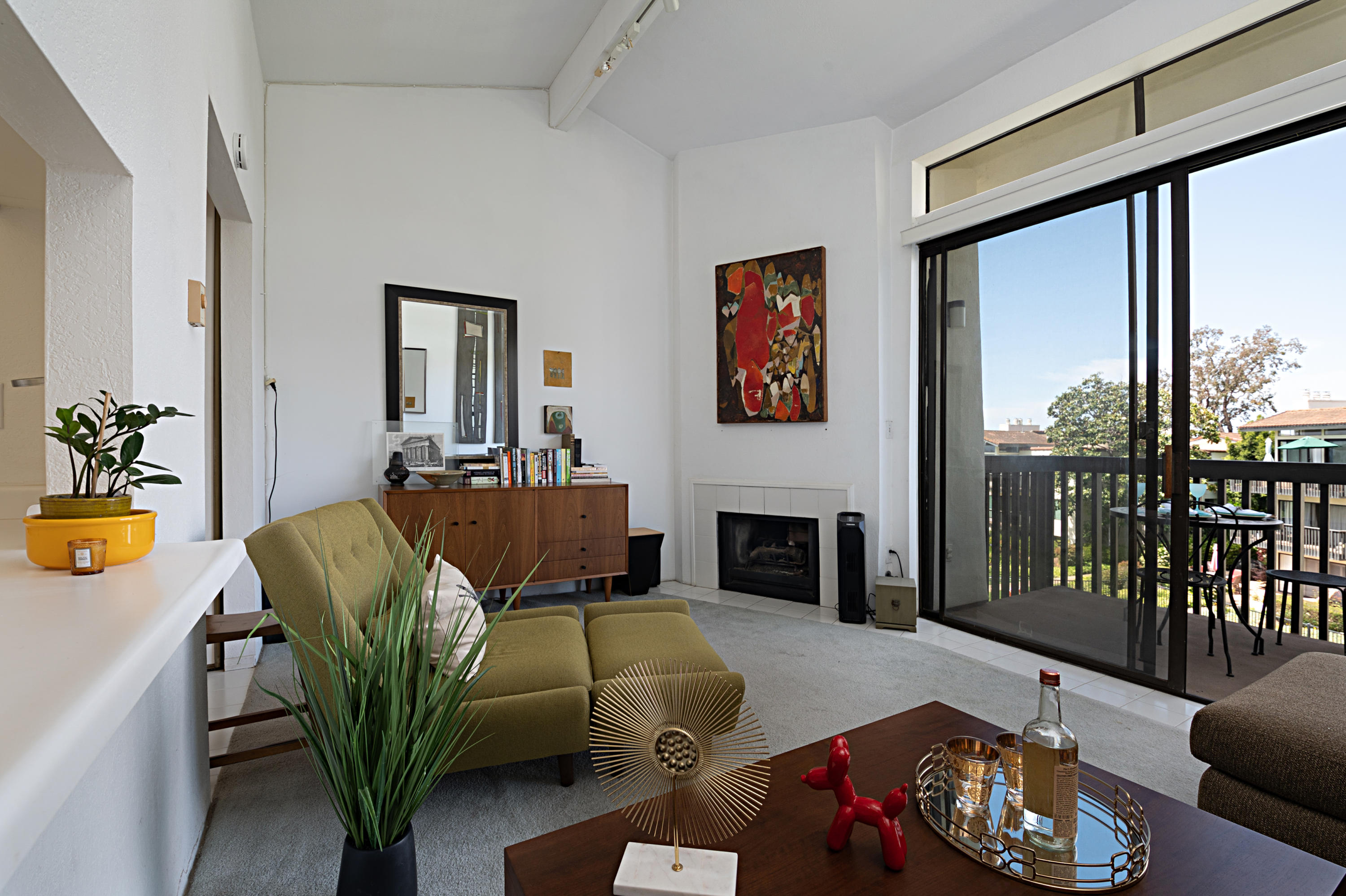 3375 Foothill Road, Unit 633 Carpinteria, CA 93013 - Photo 8 of 13 16_10313055_137419_EN-137419-116