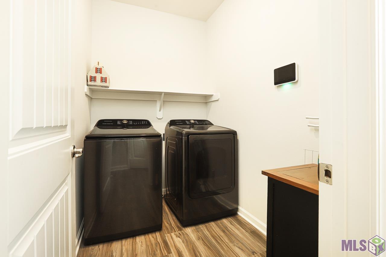 4710 Malbec Avenue Baton Rouge, LA 70817 - Photo 26 of 32 Laundry Room