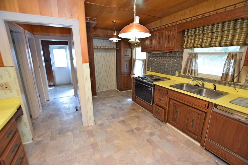 130 Main Street Pendleton, IN 46064 - Photo 9 of 28 Gallery Image 9