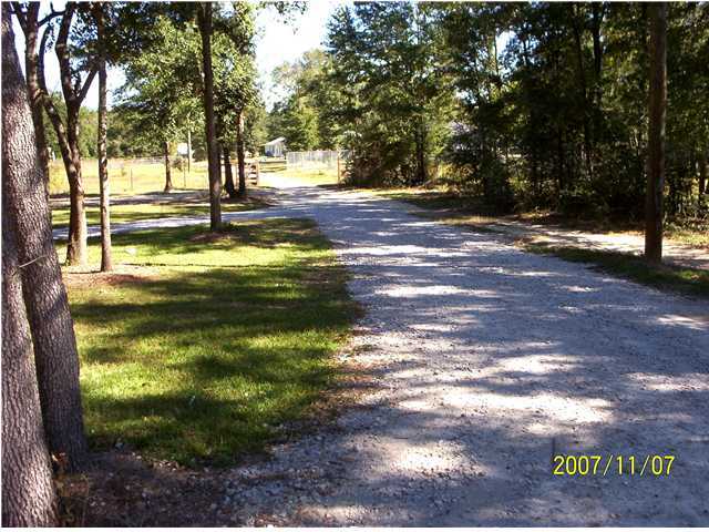 5442 Old Bethel Road Crestview, FL 32536 - Photo 6 of 13 Gallery Image 6