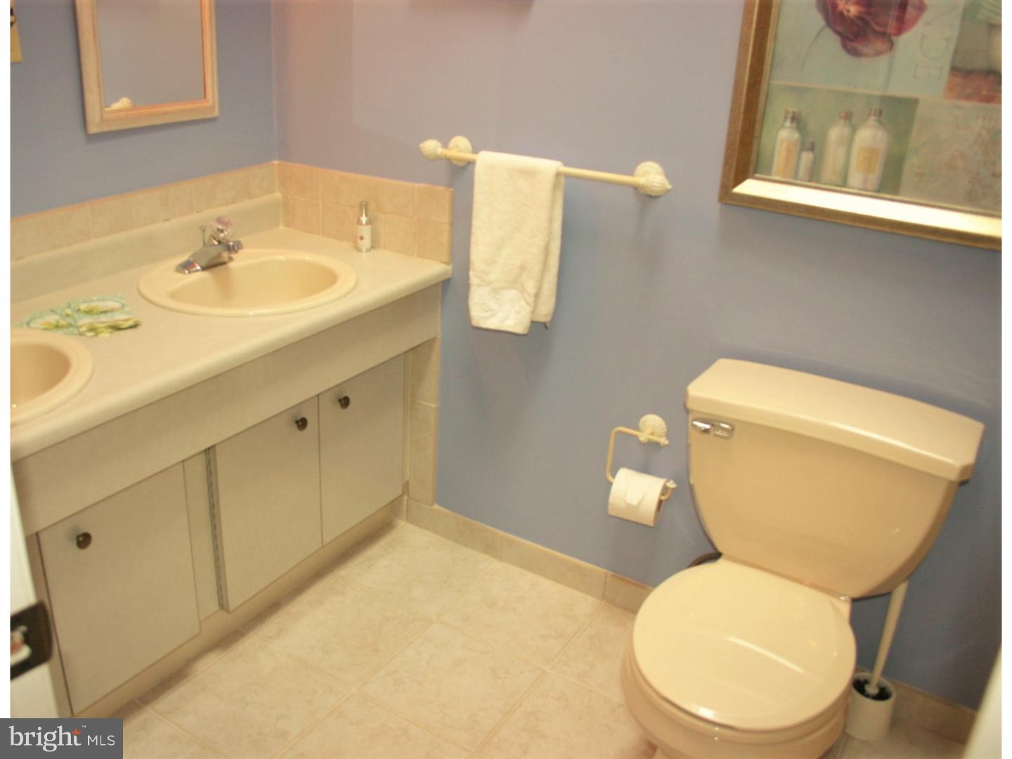 3322 Chesterfield Road Philadelphia, PA 19114 - Photo 19 of 25 Bathroom