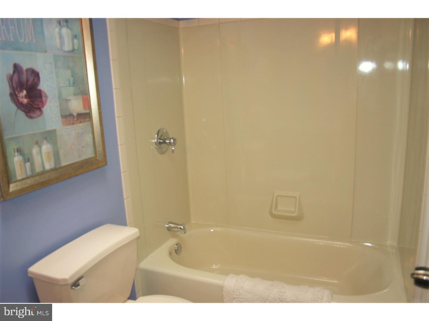 3322 Chesterfield Road Philadelphia, PA 19114 - Photo 20 of 25 Bathroom