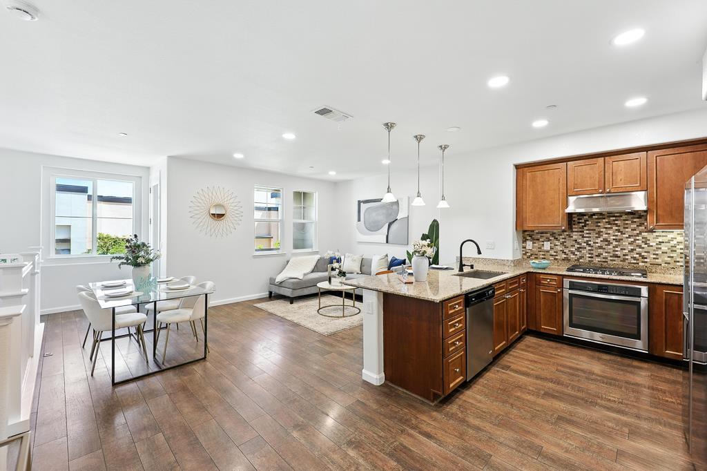 1309 Mercado Way San Jose, CA 95131 - Photo 6 of 35