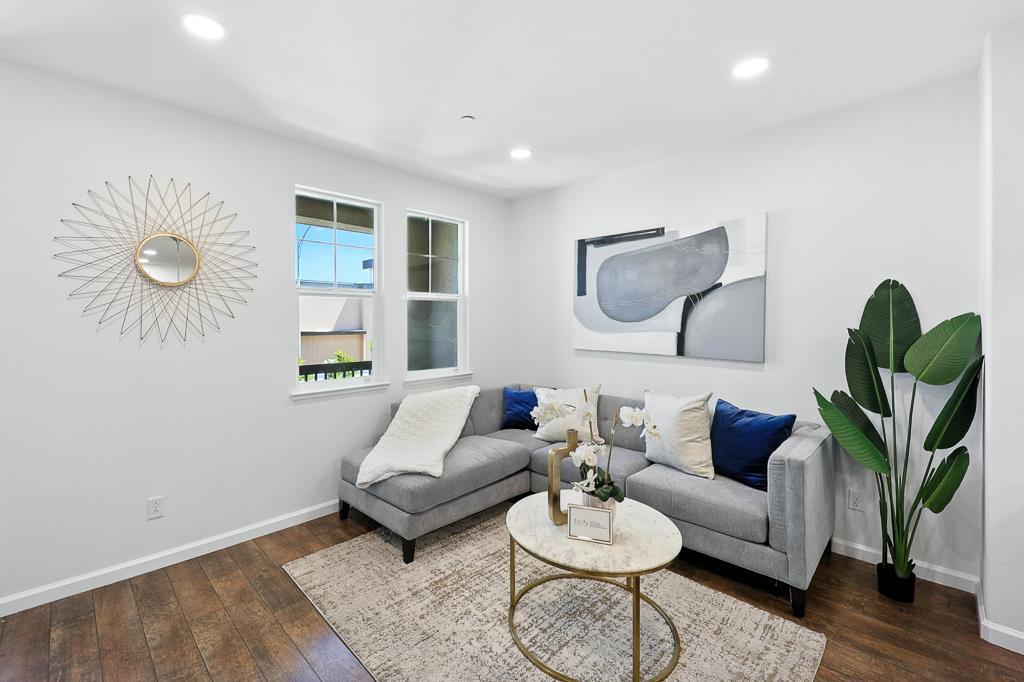 1309 Mercado Way San Jose, CA 95131 - Photo 7 of 35