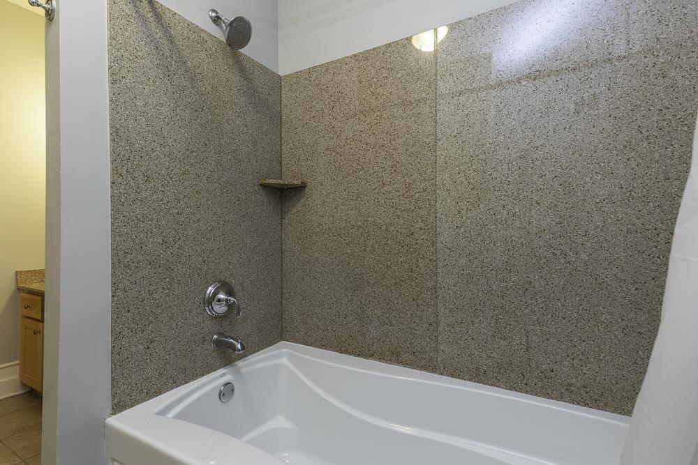 648 Riverside Drive, Unit 316 Memphis, TN 38103 - Photo 11 of 25 Gallery Image 11