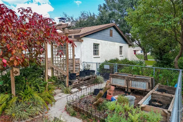 $425,000 | 106 Phillips Drive, Seffner, FL 33584