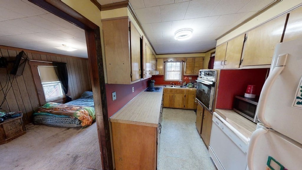 11 River Road Templeton, MA 01436 - Photo 11 of 32 a bedroom with furniture and a window