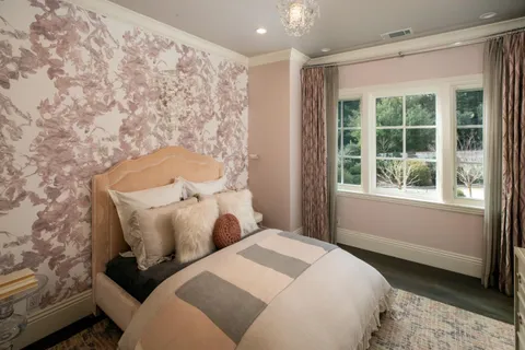 $24,000,000 | 25501 Chapin Road, Los Altos Hills, CA 94022