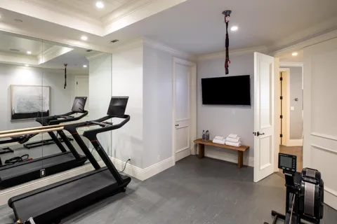 $24,000,000 | 25501 Chapin Road, Los Altos Hills, CA 94022