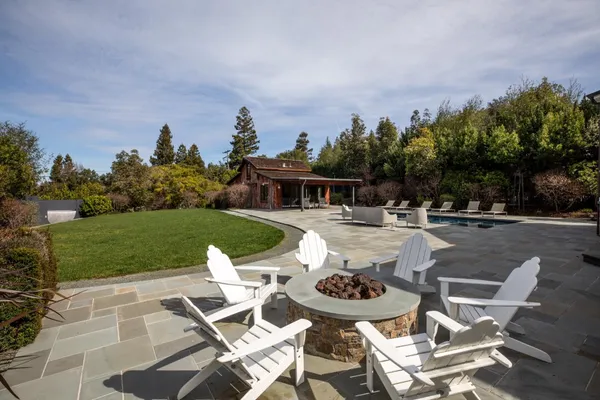 $24,000,000 | 25501 Chapin Road, Los Altos Hills, CA 94022
