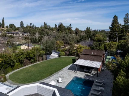 $22,000,000 | 25501 Chapin Road, Los Altos Hills, CA 94022