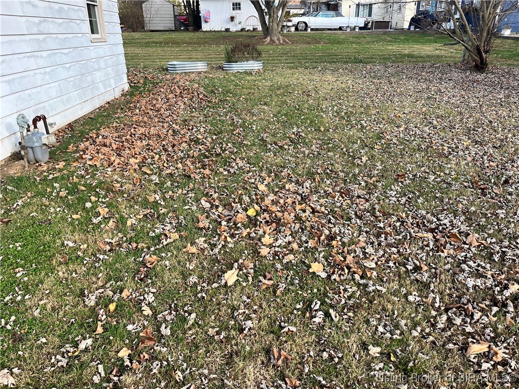 603 Michael Street Salem, IN 47167 - Photo 14 of 17