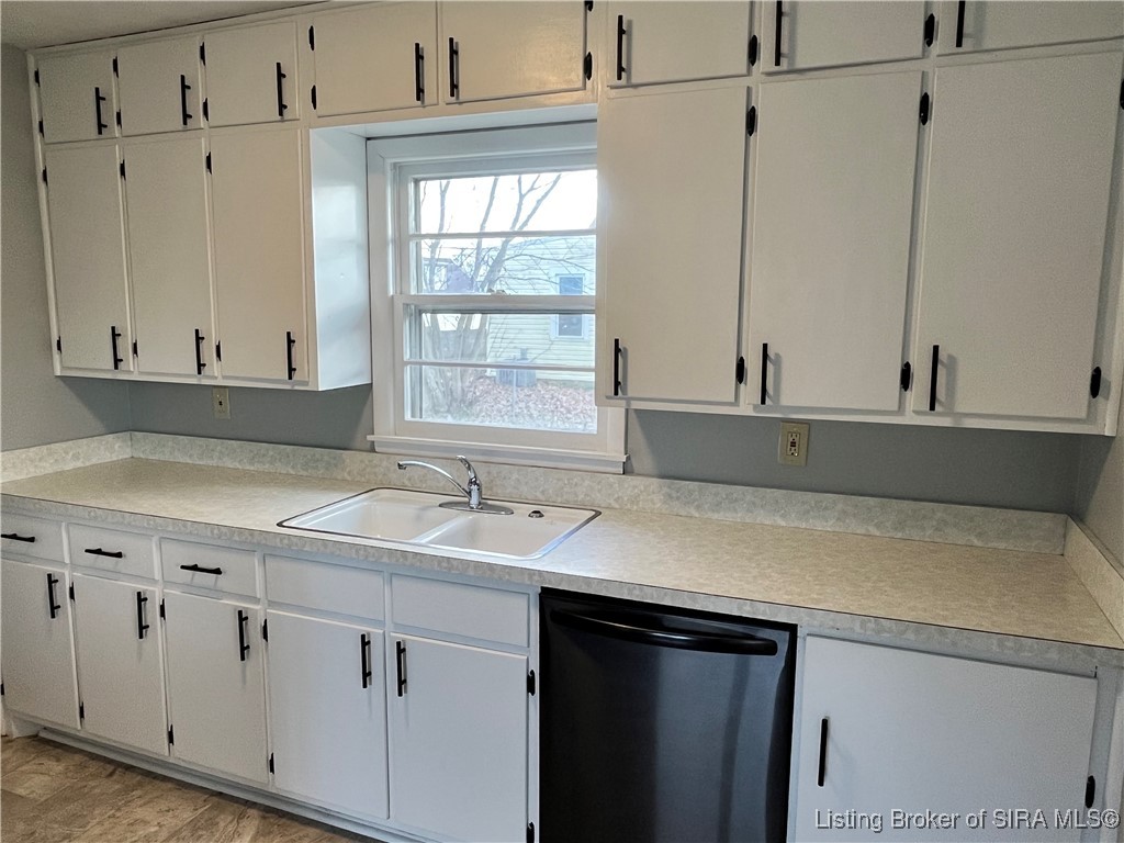 603 Michael Street Salem, IN 47167 - Photo 2 of 17