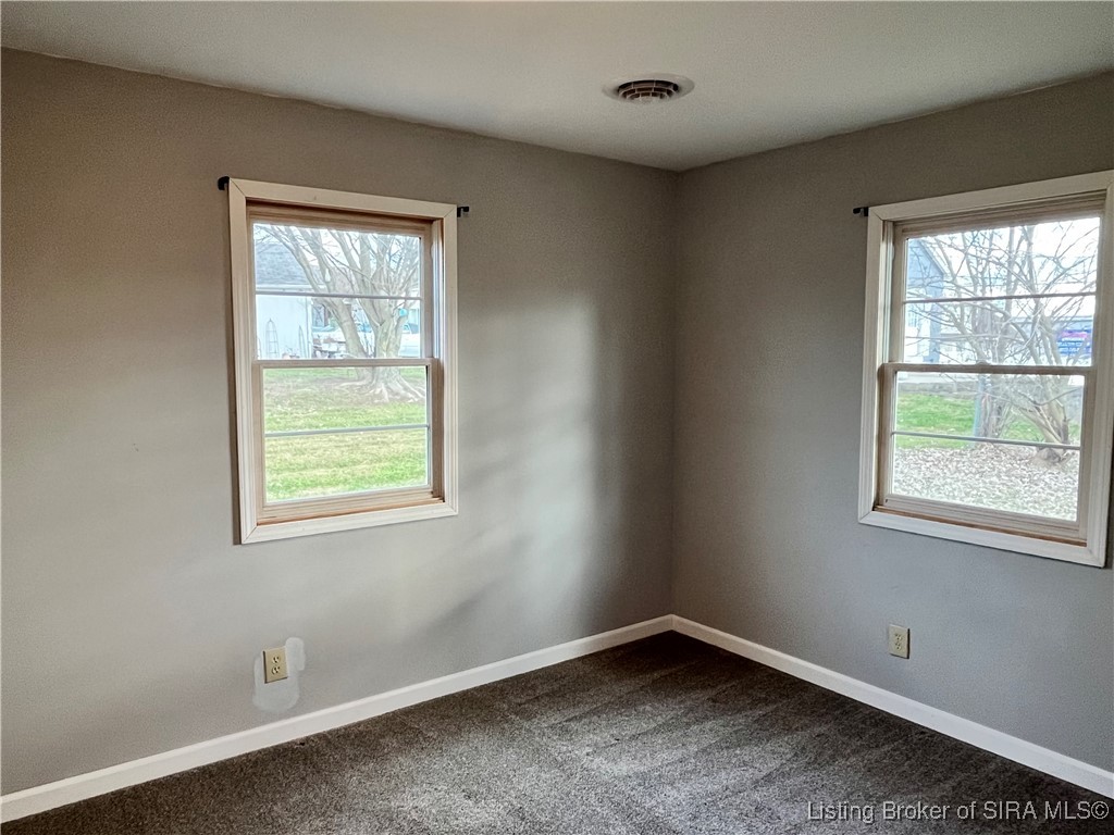 603 Michael Street Salem, IN 47167 - Photo 8 of 17