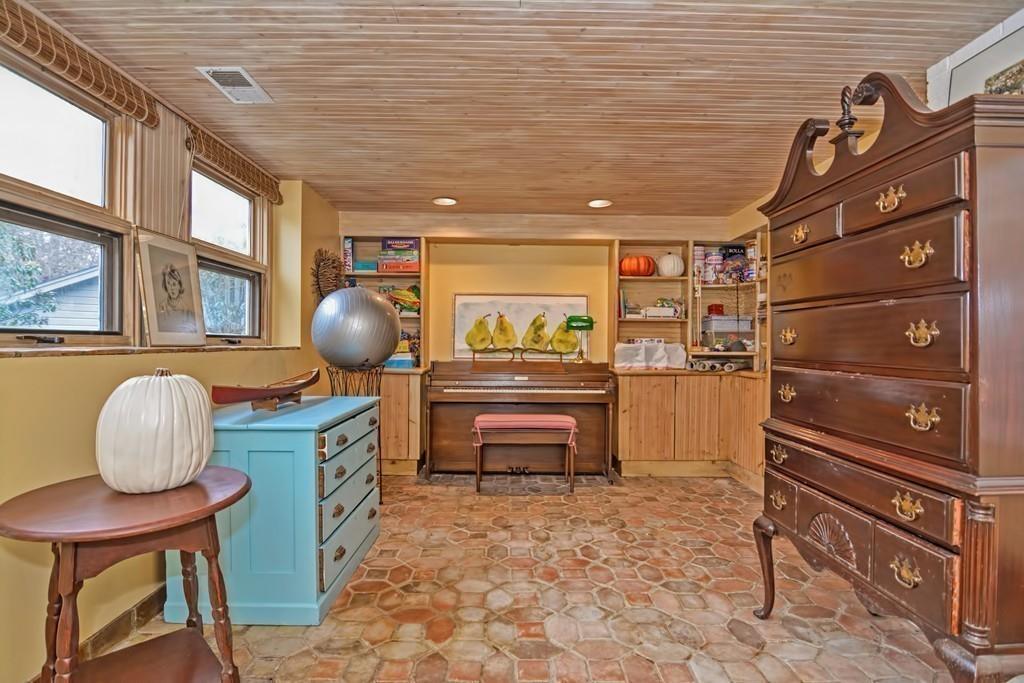 15 Hampton Road Westwood, MA 02090 - Photo 29 of 42 Gallery Image 29