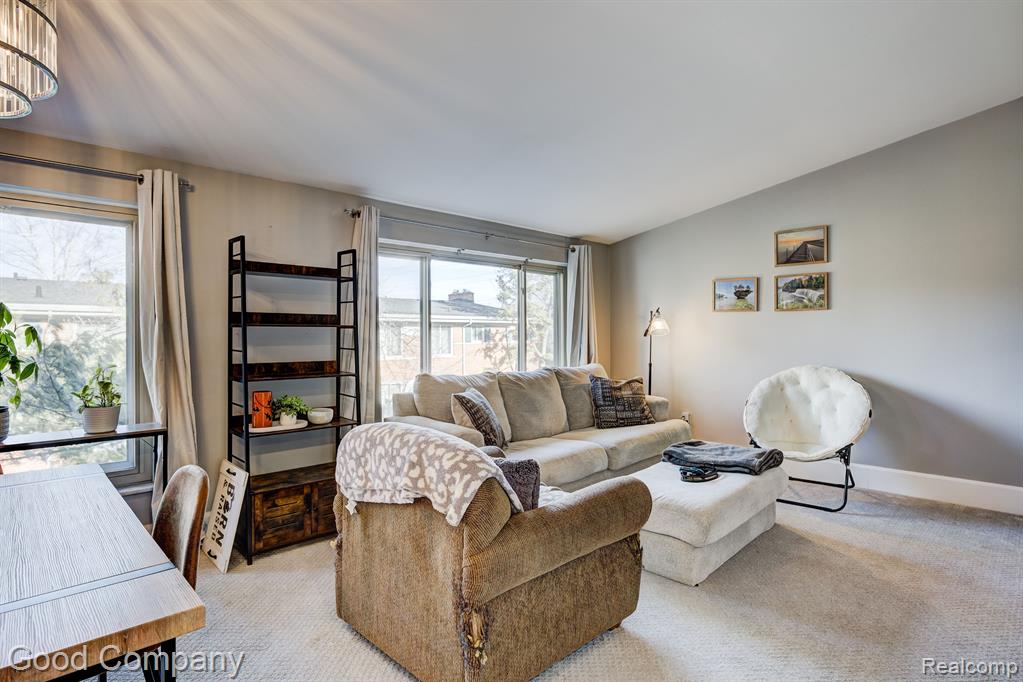946 North Adams Road, Unit 7 Birmingham, MI 48009 - Photo 5 of 24