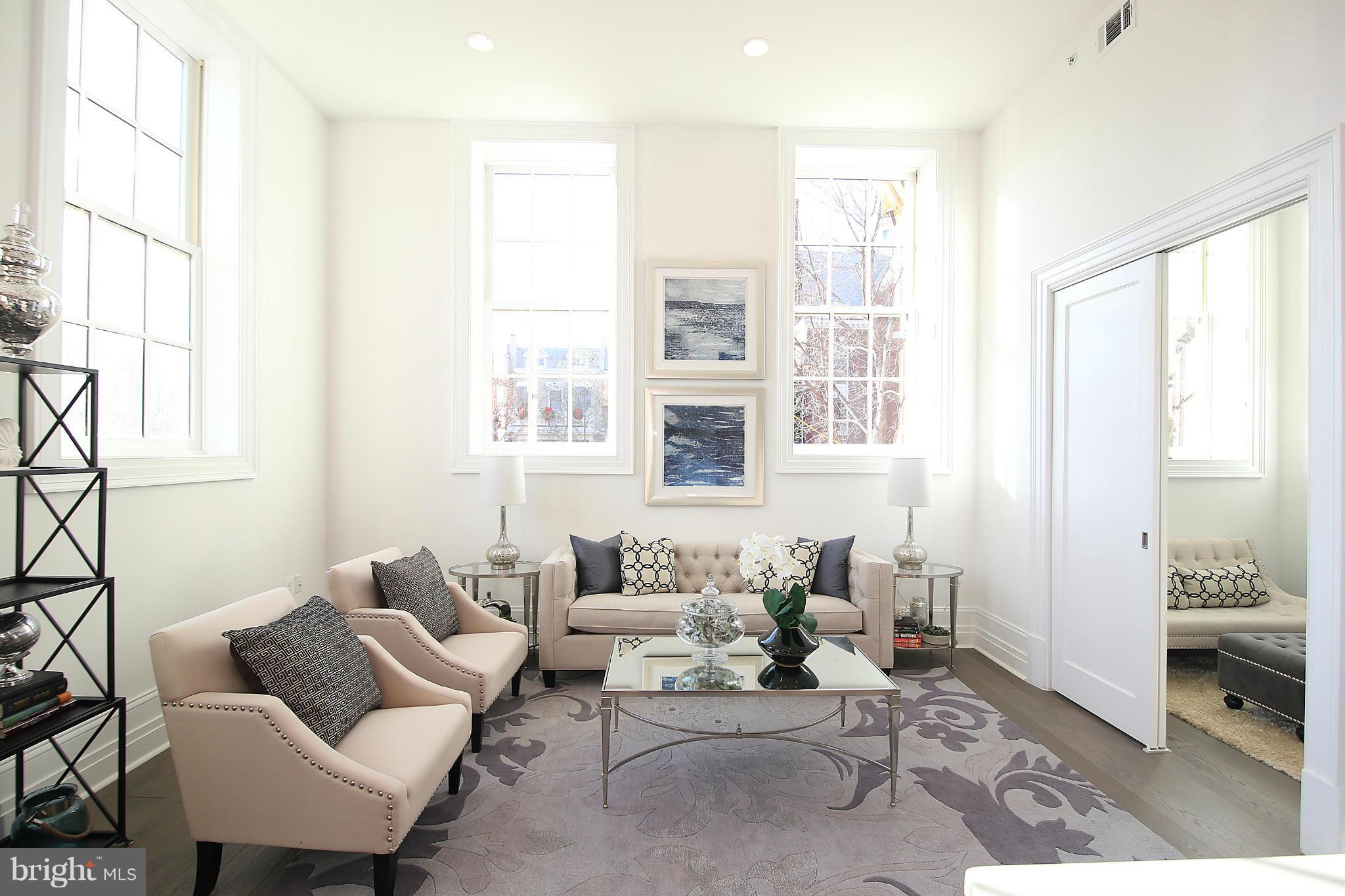 Soaring Ceilings & Expansive Windows