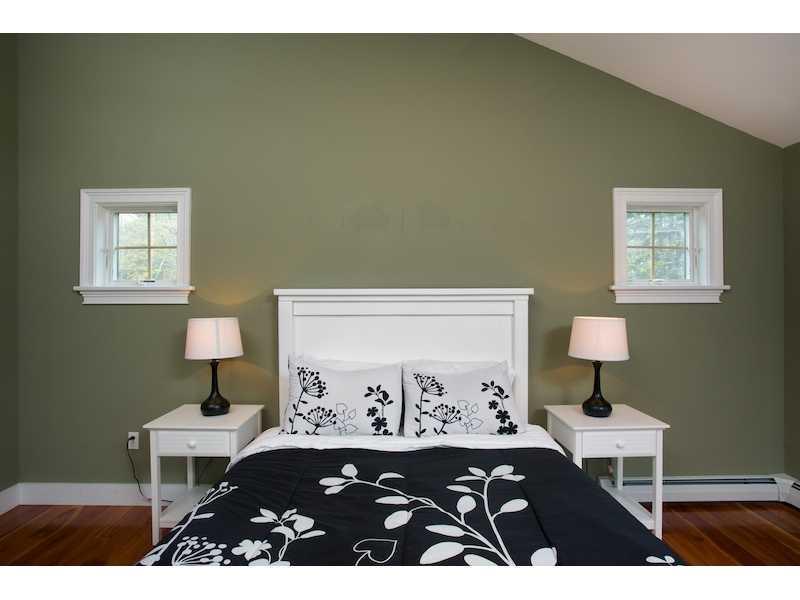 22 Caven Road Spruce Head, ME 04859 - Photo 8 of 25 Master Bedroom. Soothing neutral...