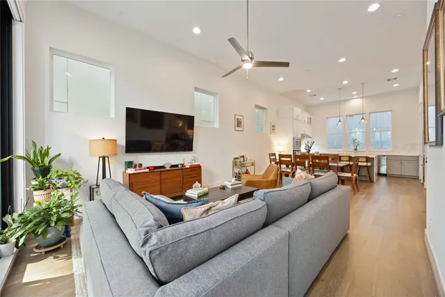 $505,000 | 1211 Hickory Street, Unit D, Houston, TX 77007