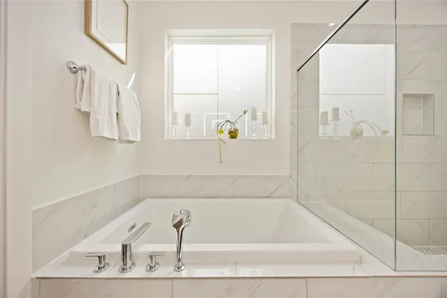 $505,000 | 1211 Hickory Street, Unit D, Houston, TX 77007