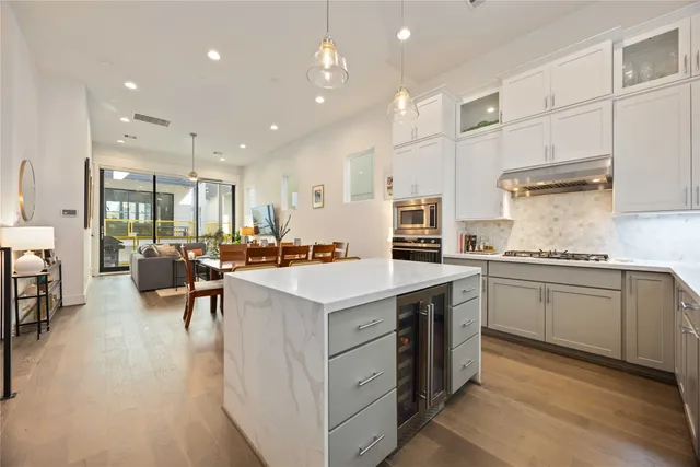 $505,000 | 1211 Hickory Street, Unit D, Houston, TX 77007