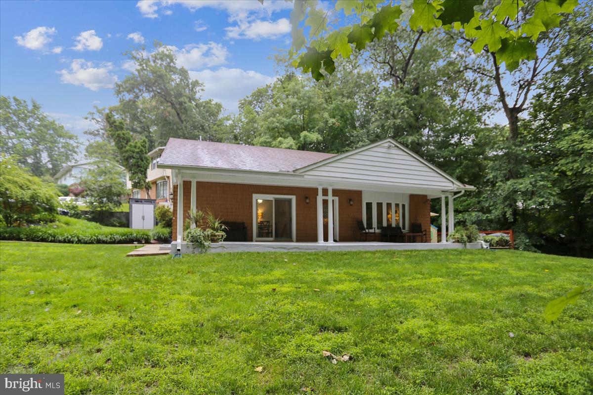 12801 Broadmore Road Silver Spring, MD 20904 - Photo 4 of 55