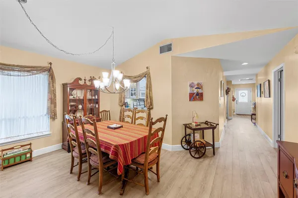 $325,000 | 6809 Southeast Yorktown Drive, Hobe Sound, FL 33455