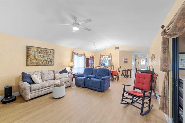 $325,000 | 6809 Southeast Yorktown Drive, Hobe Sound, FL 33455