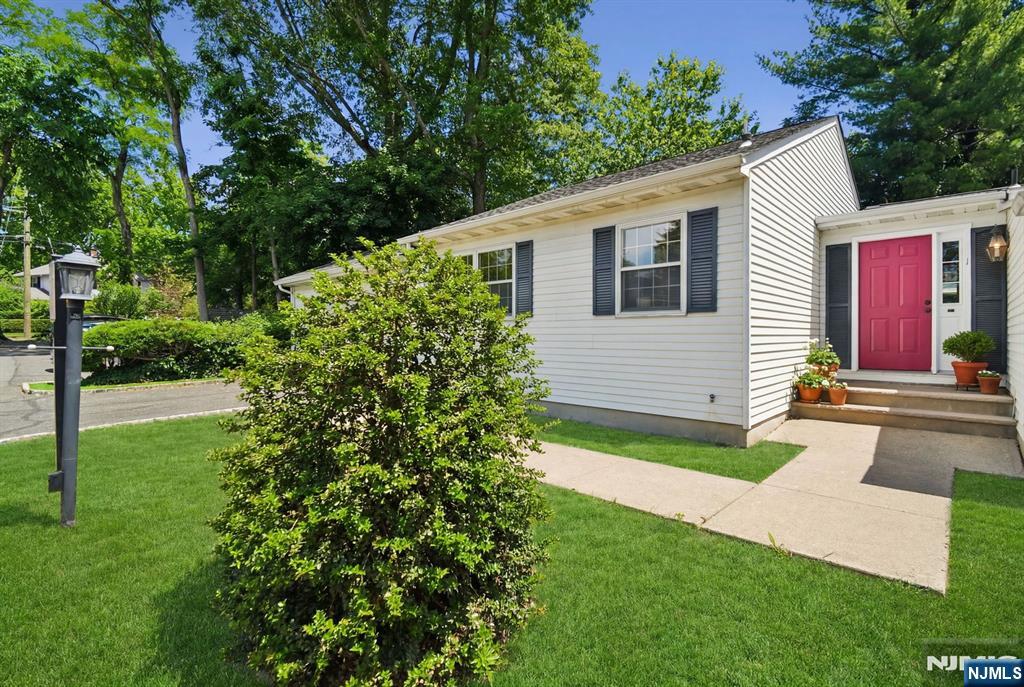 658 Ridgewood Road, Unit C0001 Maplewood, NJ 07040 - Photo 27 of 29