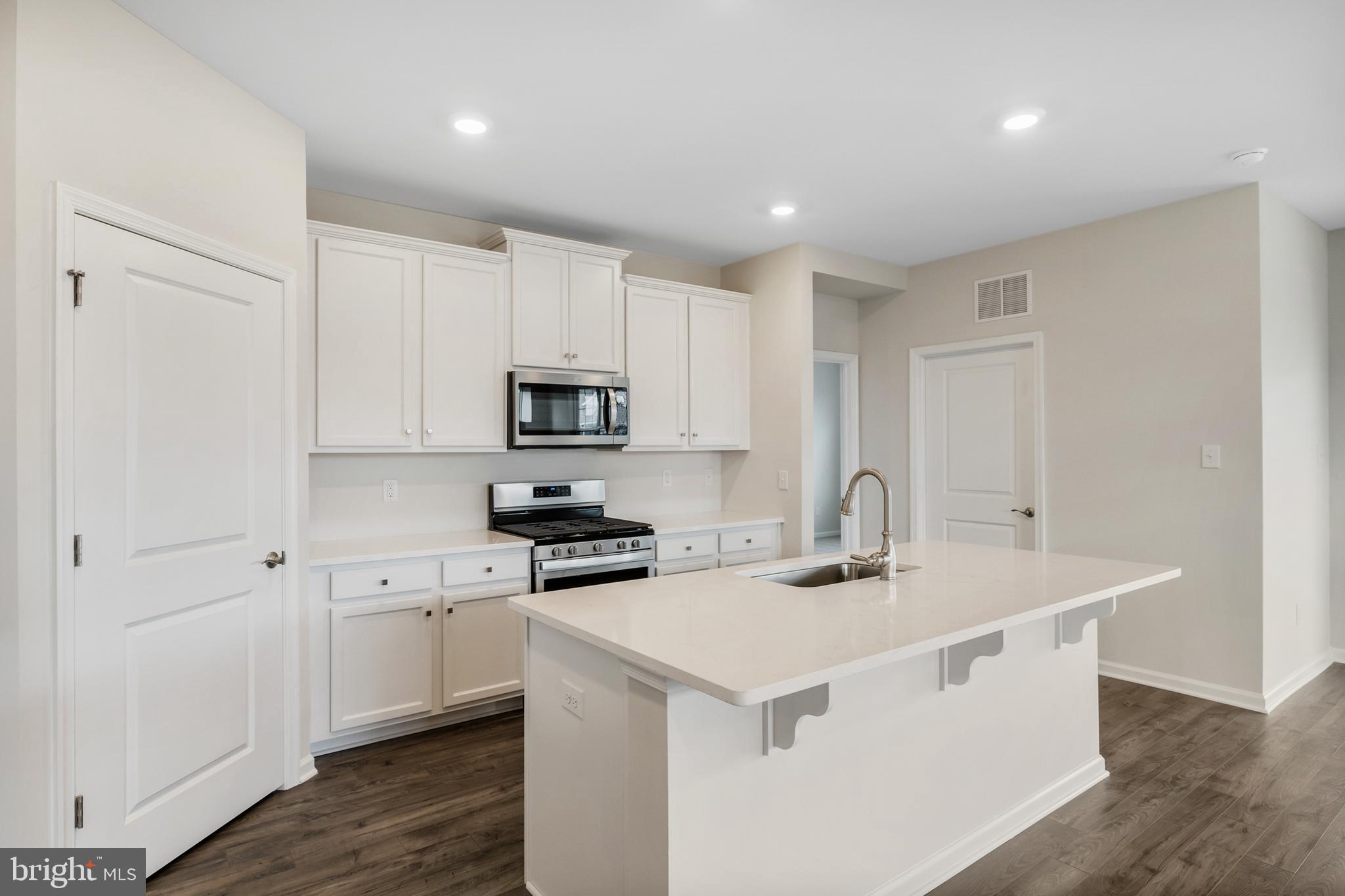 12 Preston Lane Delanco, NJ 08075 - Photo 11 of 34 Kitchen