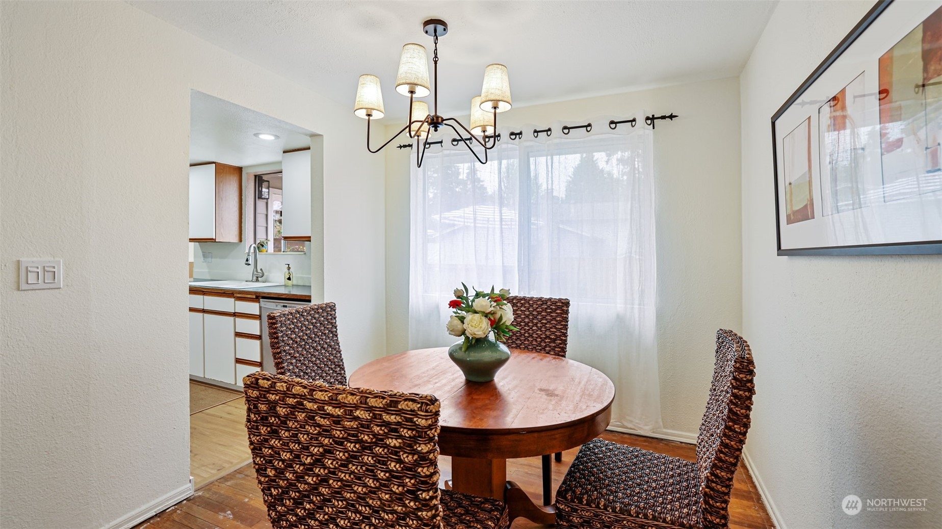 8432 236th Street Southwest Edmonds, WA 98026 - Photo 8 of 35 Gallery Image 8