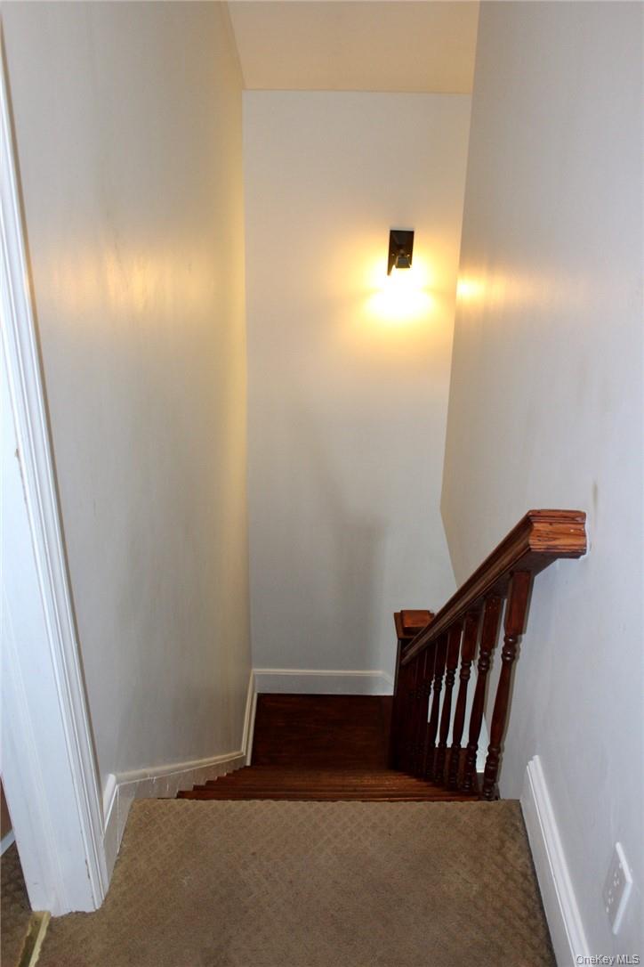 5834 Albany Post Road Cortlandt Manor, NY 10567 - Photo 13 of 14 Stairway