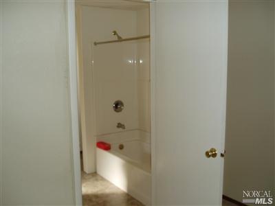 129 Walnut Circle, Unit 129 Rohnert Park, CA 94928 - Photo 5 of 6 Gallery Image 5