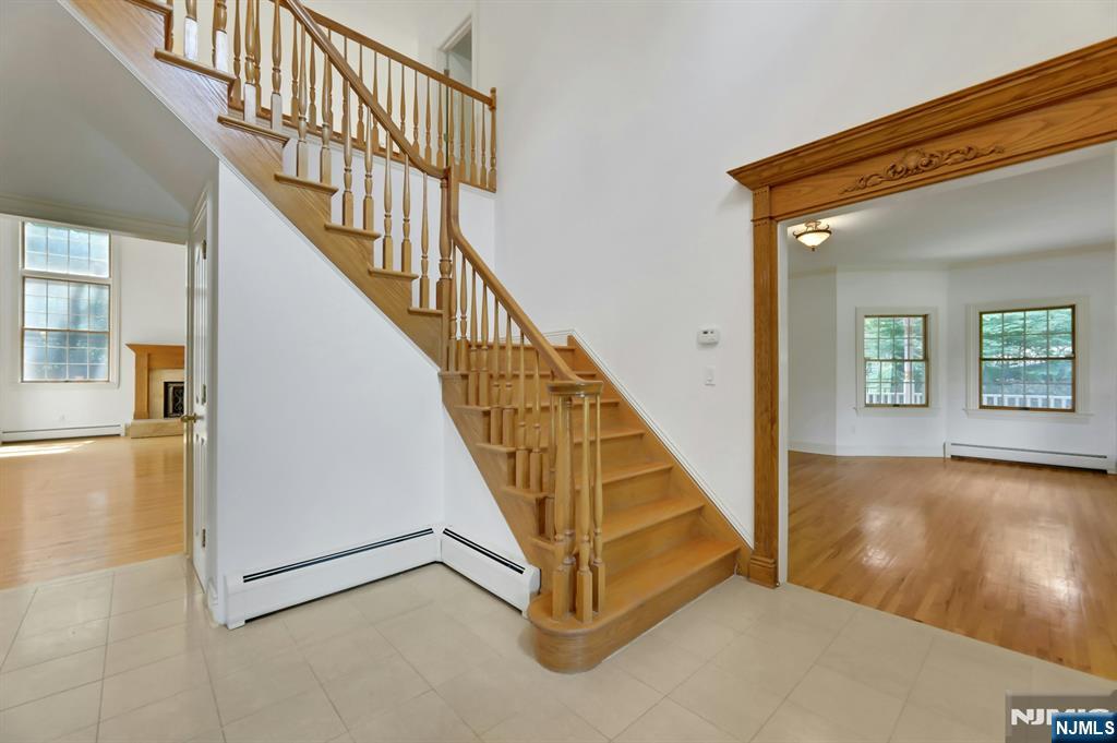 765 Colonial Road Franklin Lakes, NJ 07417 - Photo 12 of 45