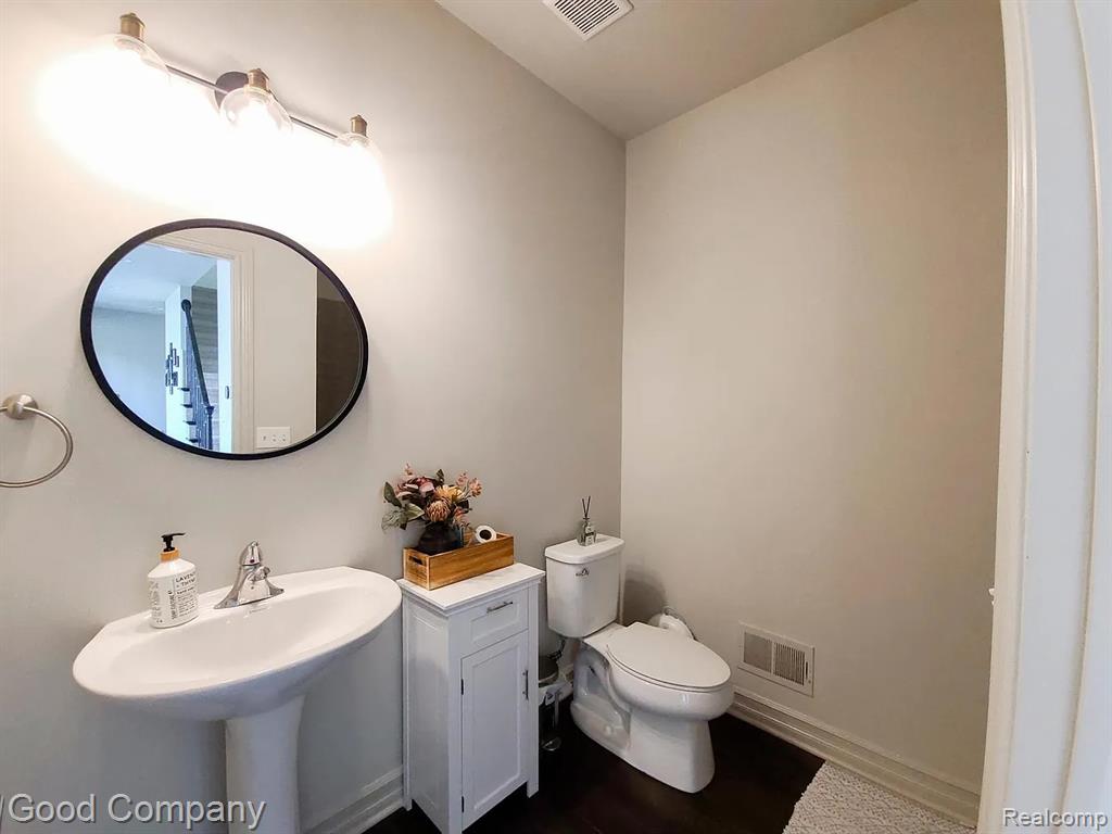 5342 Rangemore Drive Troy, MI 48085 - Photo 16 of 29