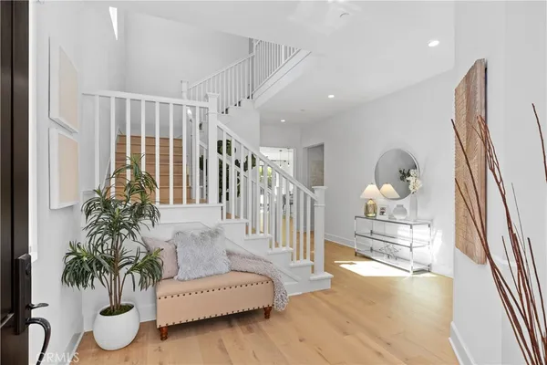 $2,680,000 | 201 Fiore, Irvine, CA 92602